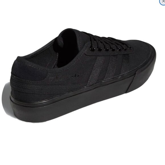 Delpala Triple Black 8 - Picture 5 of 6